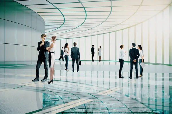 Empresários e mulheres se comunicando em edifício de vidro transparente. Conceito de encontro . — Fotografia de Stock