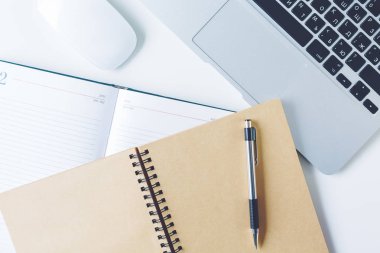 Office Masaüstü'nün Üstten Görünüm 
