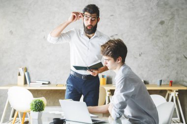 İşçi Danışmanı ile