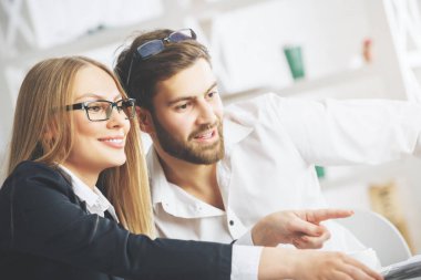 Avrupa erkek ve kadın işaret 