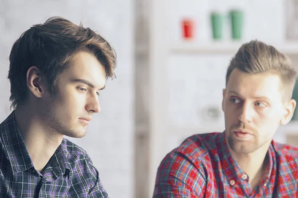 iki yoğun iş adamları 