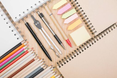 Yaratıcı ofis masa üstü 