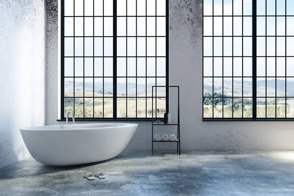 Salle de bain moderne avec vue sur la ville — Photo