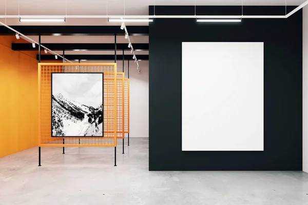现代画廊与干净的广告牌 — 图库照片