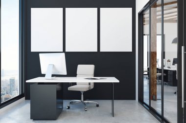 Boş billboard ile modern ofis 