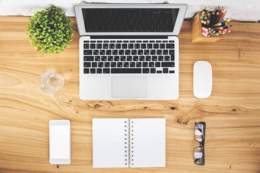 Ofis Masası ile boş aygıt