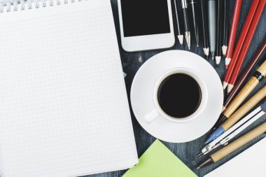 Smartphone ve malzemeleri ile yaratıcı çalışma alanı