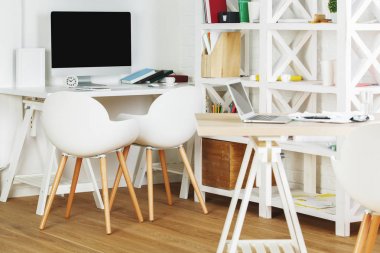 İşyeri tarafı ile çağdaş iç