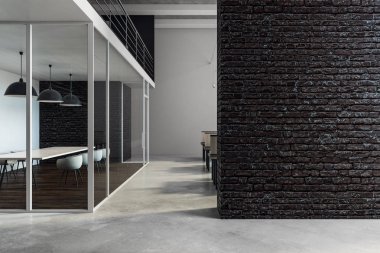 Tuğla toplantı salonu ile boşaltmak