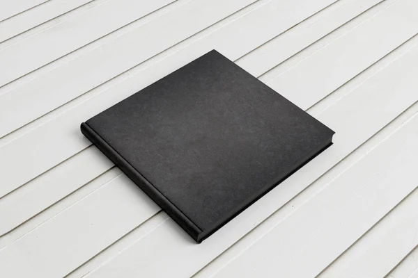 Boş siyah kitap portre — Stok fotoğraf