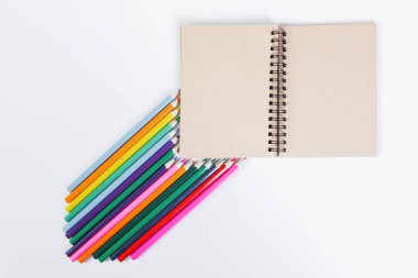 Modern masaüstü boş Not Defteri ile