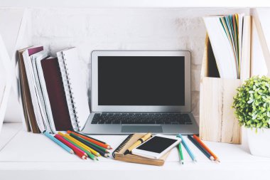 Modern tasarımcı işyeri portre