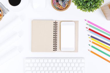 Modern beyaz masa nesnelerle