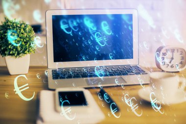 Finansal pazar grafiği hologramı ve kişisel bilgisayar arka planda. Çifte maruziyet. Önx kavramı.