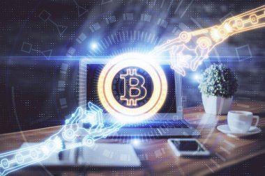 Blockchain temalı holograma ve bilgisayar arkaplanlı masaya çoklu maruz kalma. Bitcoin şifreleme para birimi kavramı.