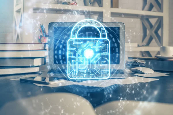 Doppelbelichtung des Desktops mit Computer- und Lock-Symbol-Hologramm. Konzept der Datensicherheit. — Stockfoto