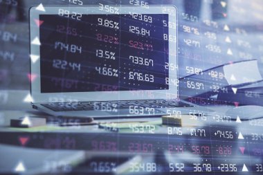 Eski pazar grafiği hologramı ve kişisel bilgisayar geçmişi. Çifte maruziyet. Yatırım kavramı.