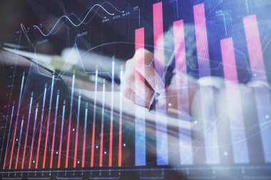 Finansal Forex grafik eller notları arka plan alarak görüntülenir. Araştırma kavramı. Çoklu pozlama