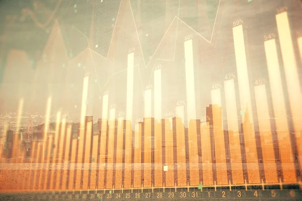 Forex-Graph auf Stadtansicht mit Wolkenkratzern Hintergrund Multi-Exposure. Finanzanalysekonzept. — Stockfoto