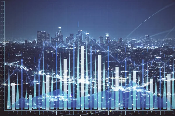 Gráfico financiero sobre paisaje nocturno de la ciudad con edificios altos de fondo multi exposición. Concepto de análisis . —  Fotos de Stock