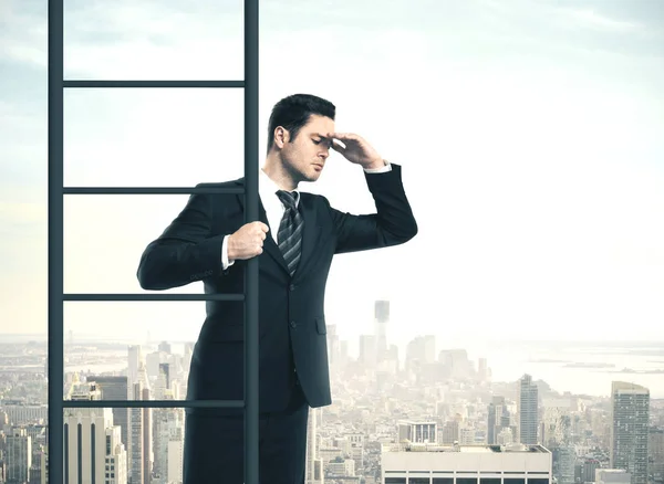 Businessman  looking to modern city. — Stock Photo, Image