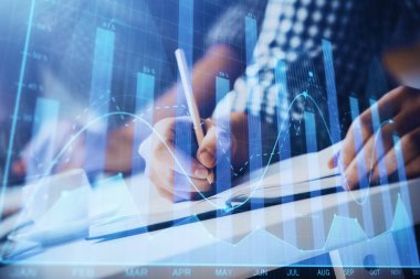 İki adamın hisse senedi piyasası grafiğiyle yatırım planladığı çok sayıda olay.