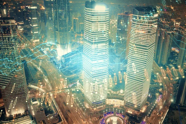 고층 건물 배경 다중 노출와 도시 경관에 금융 차트. 분석 개념. — 스톡 사진