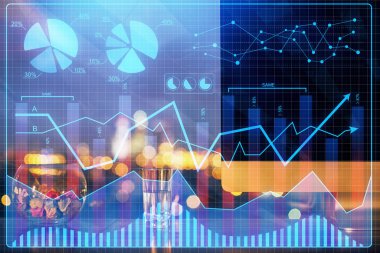 Grafik ve finansal bilgilere çifte maruz kalma ve bilgisayar geçmişi olan çalışma alanı. Uluslararası çevrimiçi ticaret kavramı.