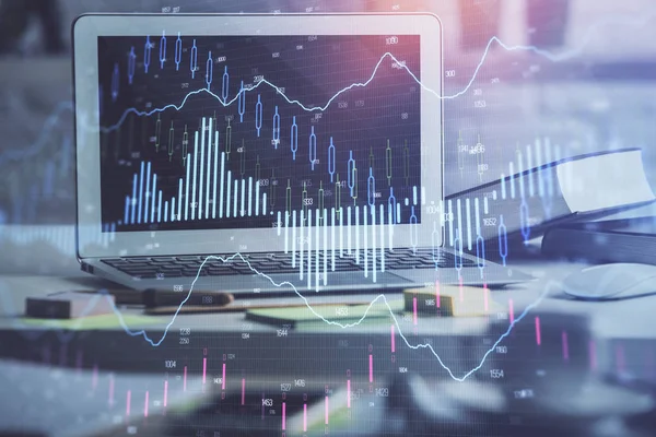 Zeichnung von Finanzdiagrammen und Tabelle mit Computer im Hintergrund. Mehrfachbelichtung. Konzept der internationalen Märkte. — Stockfoto