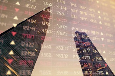 Yüksek binaların arka planında çoklu pozlama olan eski şehir haritası. Finansal araştırma kavramı.