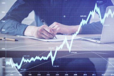 Borsa grafiği ile çift pozlama elleri.