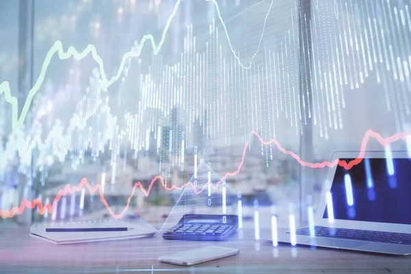 Forex γράφημα ολόγραμμα στο τραπέζι με φόντο τον υπολογιστή. Πολλαπλή έκθεση. Έννοια των χρηματοπιστωτικών αγορών. — Φωτογραφία Αρχείου