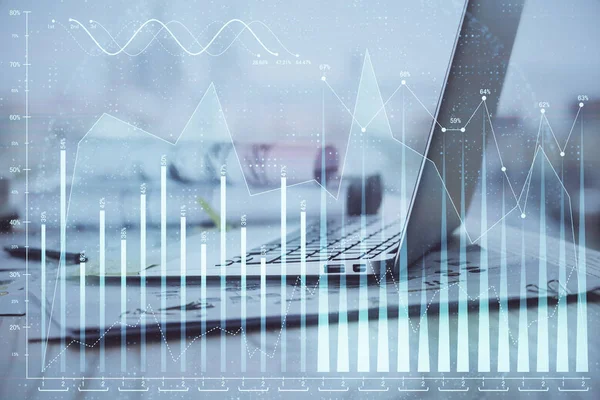 Aktieschema hologram ritat på persondator bakgrund. Dubbel exponering. Begreppet investering. — Stockfoto