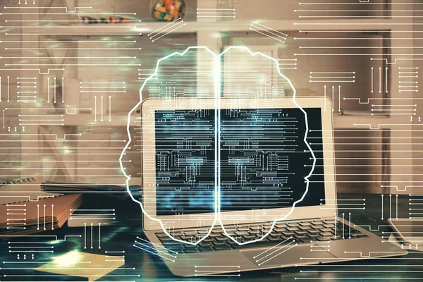 Διπλή έκθεση του πίνακα εργασίας με υπολογιστή και εγκεφάλου σκίτσο ολόγραμμα. Εγκεφαλική αντίληψη. — Φωτογραφία Αρχείου