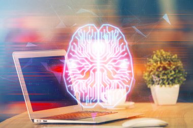 Bilgisayar ve beyin hologramıyla iki kat maruz kalmışlar. Veri yeniliği kavramı.