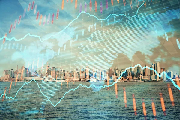 Forex grafiek over uitzicht op de stad met wolkenkrabbers achtergrond dubbele blootstelling. Begrip financiële analyse. — Stockfoto