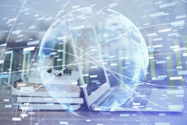 İş teması simgelerinin çoklu pozlandırılması ve bilgisayar geçmişi olan çalışma alanı. Başarı kavramı.