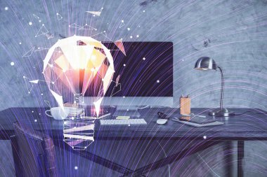 Bilgisayar ofisinde ampul simgesi hologramıyla birlikte. Çoklu maruz kalma. Fikir kavramı.