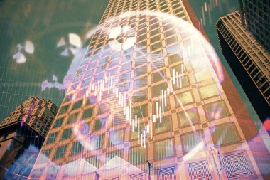 Yüksek binaların arka planında çoklu pozlama olan eski şehir haritası. Finansal araştırma kavramı.