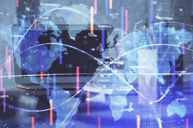 İş teması simgelerinin çoklu pozlandırılması ve bilgisayar geçmişi olan çalışma alanı. Başarı kavramı.