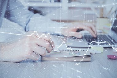 Adam ile mali grafik multi pozlama arka planda ofiste çalışır. Analiz kavramı.
