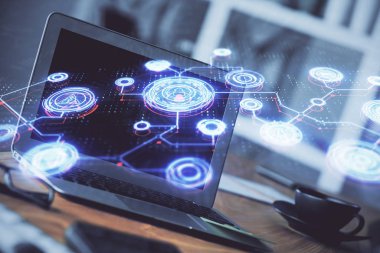 Sosyal ağ tema simgesi olan masaüstü bilgisayarı. Çoklu maruz kalma. Uluslararası bağlantılar kavramı.