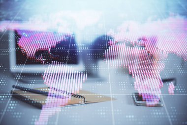 İş teması simgelerinin çoklu pozlandırılması ve bilgisayar geçmişi olan çalışma alanı. Başarı kavramı.