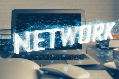 Bilgisayarın arka plan ve teknoloji temalı çizimlerine çoklu maruz kalma. Yenilik kavramı.