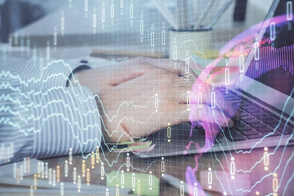 Multi exposure van de beurs grafiek met de man werken op de laptop op de achtergrond. Concept financiële analyse. — Stockfoto