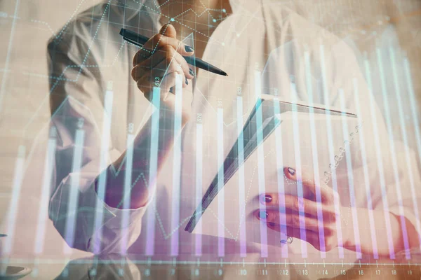 A kézzel rajzolt pénzügyi diagramok háttér-feljegyzések. A kutatás fogalma. Többszörös expozíció — Stock Fotó