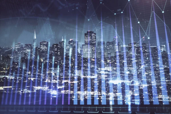 Gráfico financiero sobre paisaje nocturno de la ciudad con altos edificios de doble exposición de fondo. Concepto de análisis . — Foto de Stock