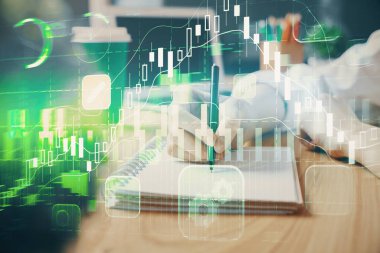 Forex grafiği, kadının elinde notlar alarak arka planda görüntülenir. Araştırma kavramı. Çift pozlama