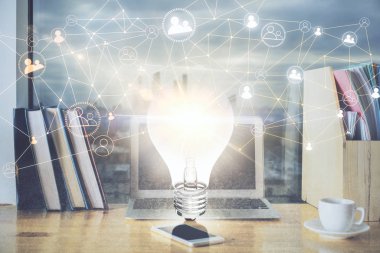 Sosyal ağ tema simgesi olan masaüstü bilgisayarı. Çoklu maruz kalma. Uluslararası bağlantılar kavramı.