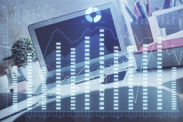 Doppelbelichtung von Forex-Diagramm und Arbeitsbereich mit Computer. Konzept des internationalen Online-Handels. — Stockfoto